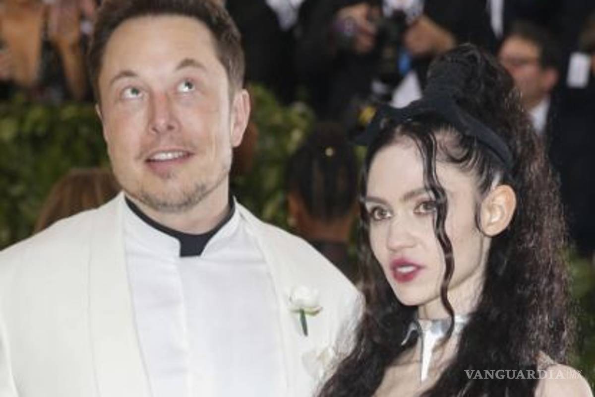 Elon Musk y Grimes cambian nombre de su bebé para cumplir con la ley estatal