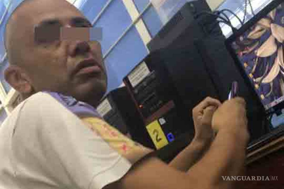 Graban a pedófilo en cibercafé del Edomex (video)
