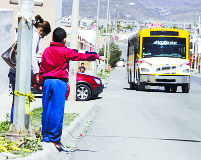 Habitantes del sector Teresitas, en Saltillo, se quejan del servicio de la ruta Periférico
