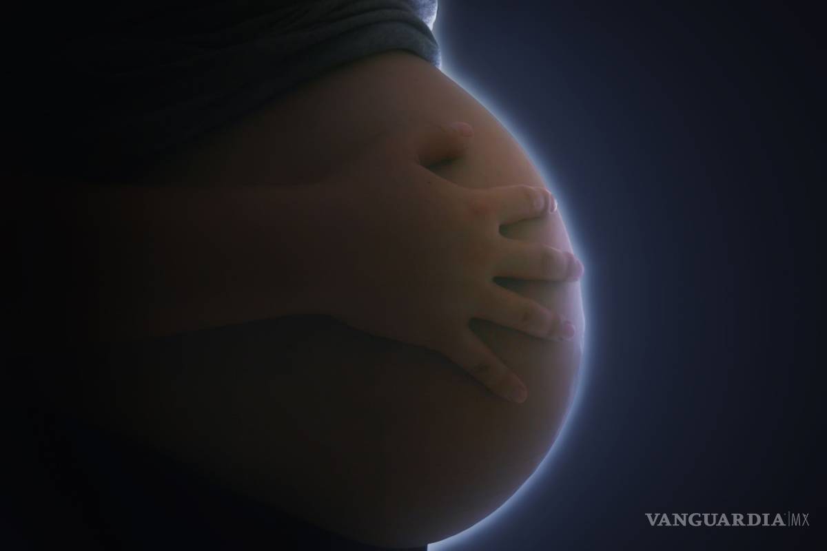 Ningún efecto tiene eclipse en embarazadas, asegura el IMSS en Coahuila
