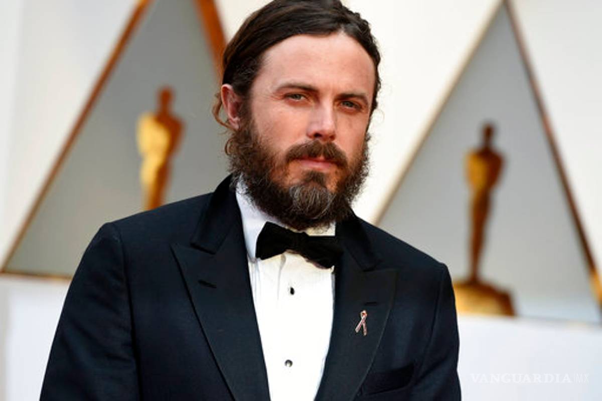 Casey Affleck no presentará el Óscar a mejor actriz tras polémica por acoso