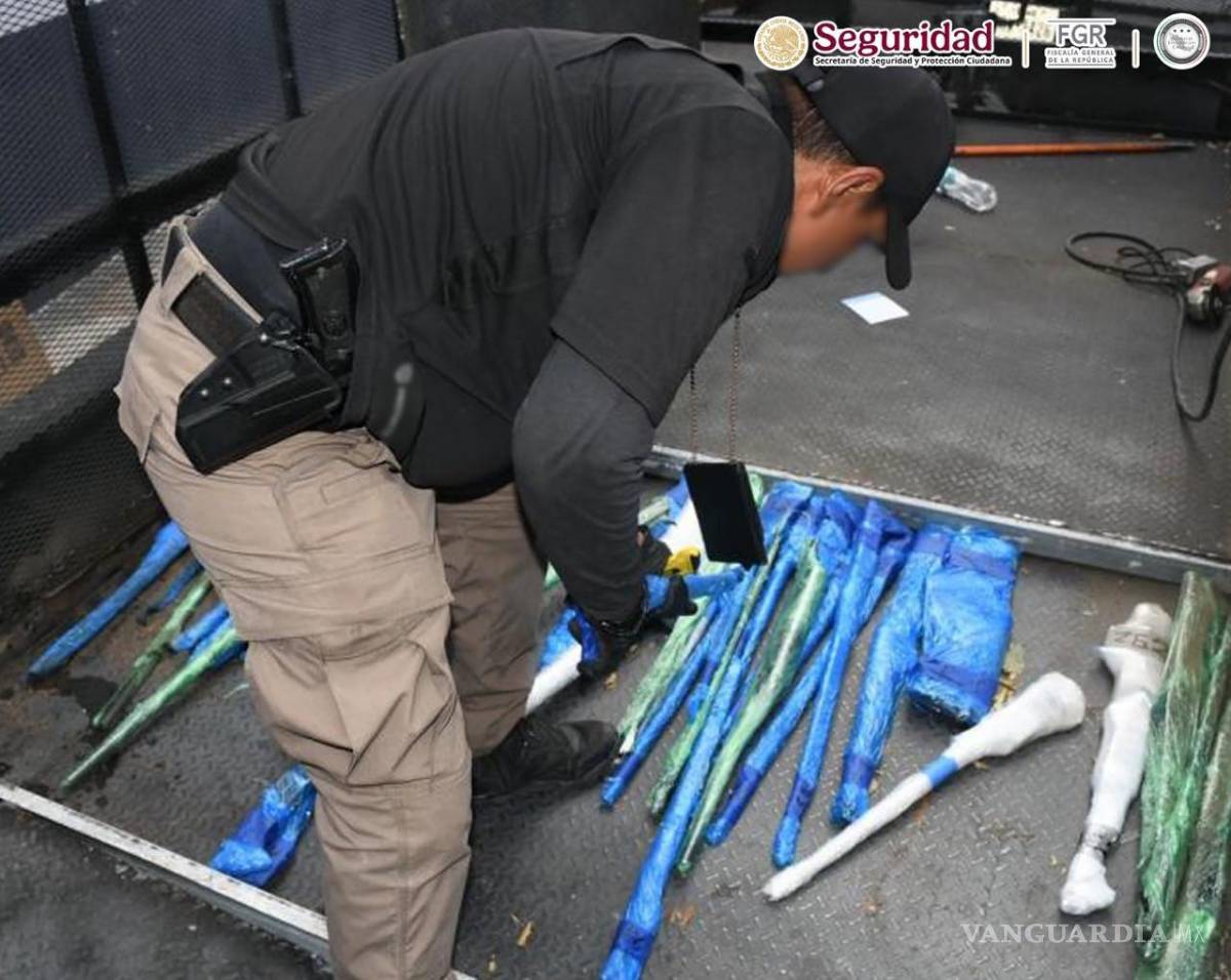 $!Aseguran 210 armas en Nuevo León; detienen a tres por presunto tráfico desde Texas