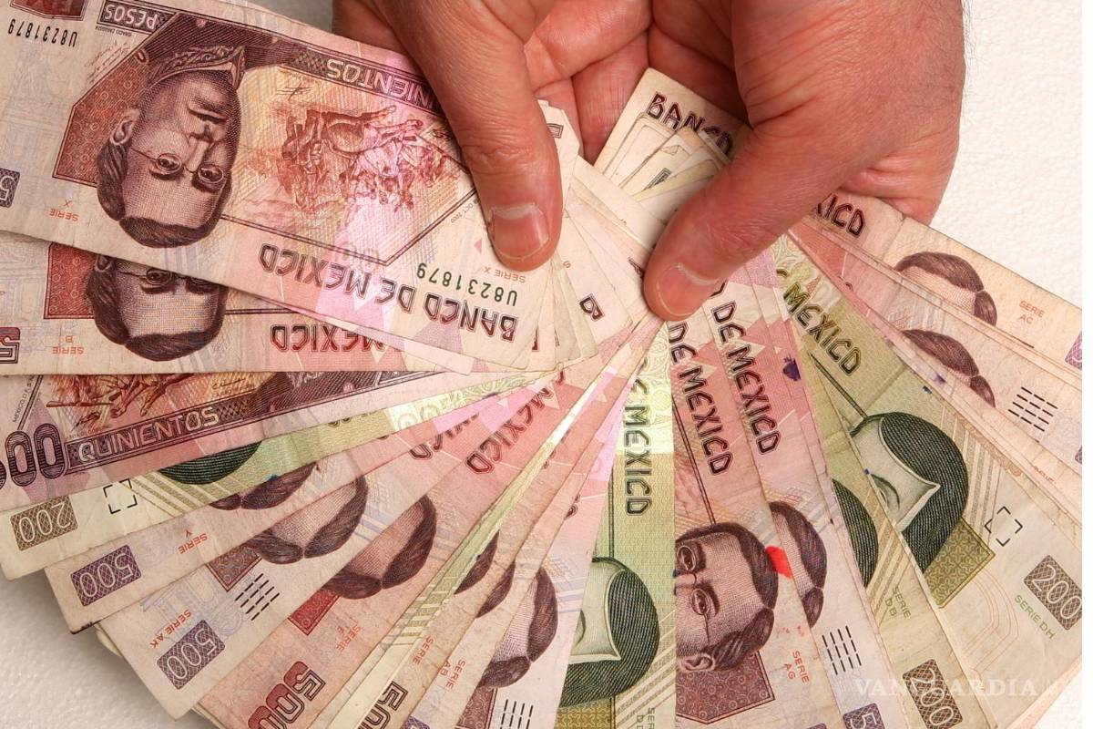 Asevera Fitch Ratings que sufre IP por aranceles de Trump y reforma judicial