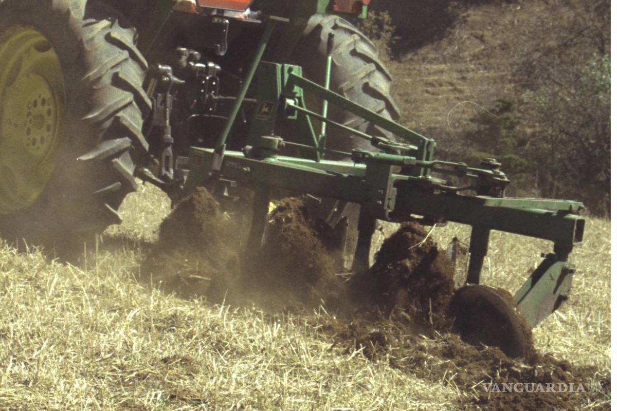 Pese a mayor sequía en más de 60 años, agricultores también sufren mayor escasez de financiamiento