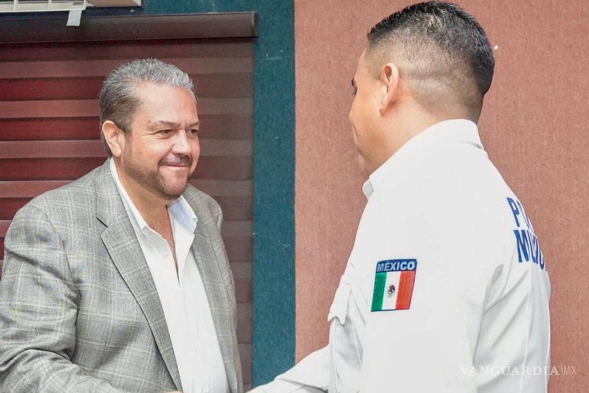 $!Elementos de la Policía Municipal también reciben apoyo para continuar su preparación académica.