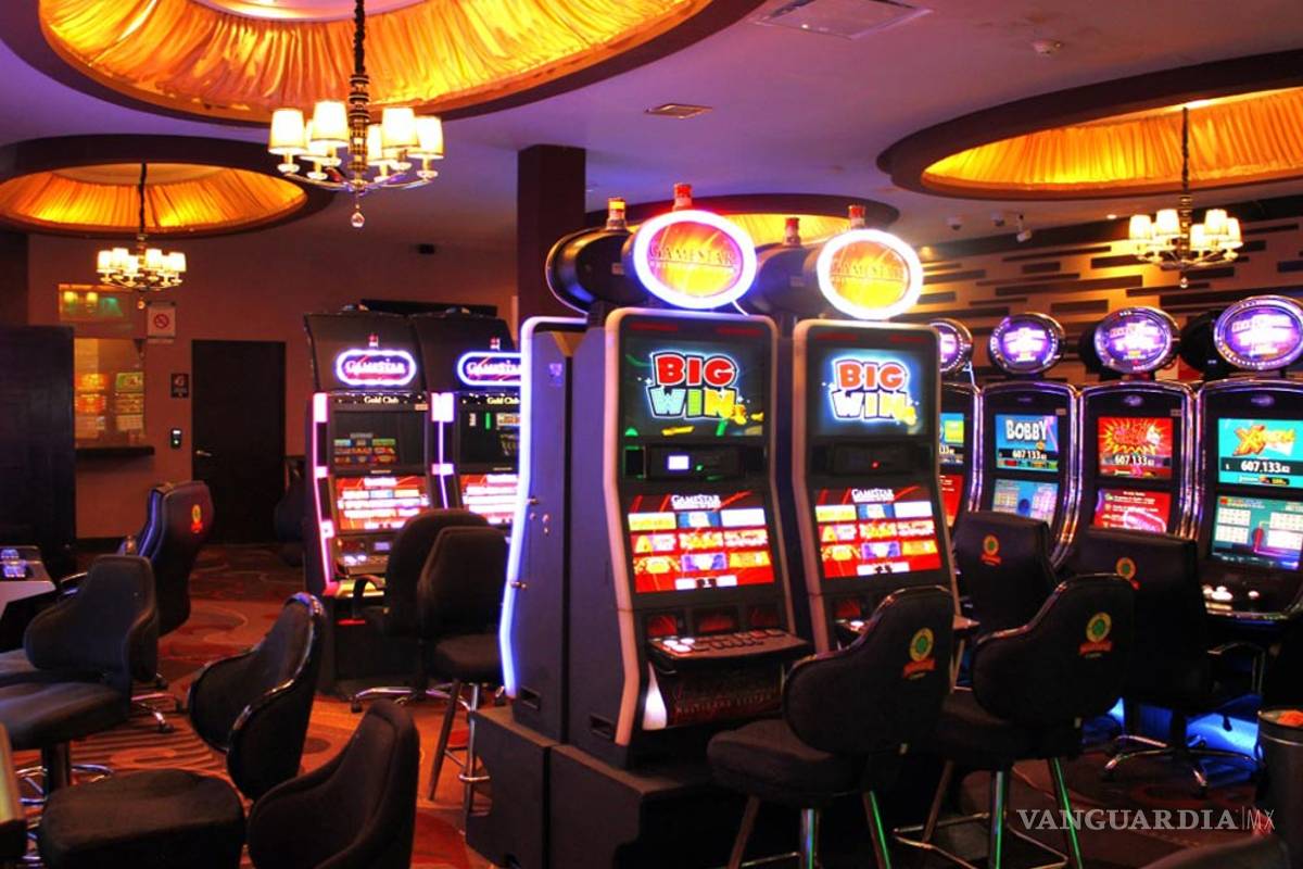 Anuncian cierre de cines, casinos y centros sociales en Nuevo León por Covid-19