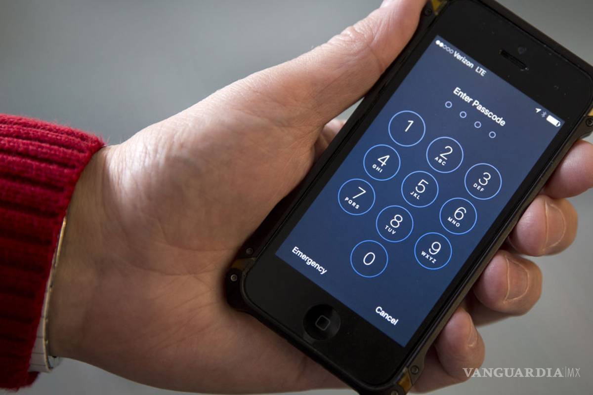 Bill Gates critica duramente a Apple por no colaborar con el FBI