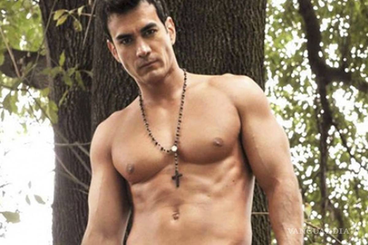David Zepeda alborotó Instagram con foto posando desnudo