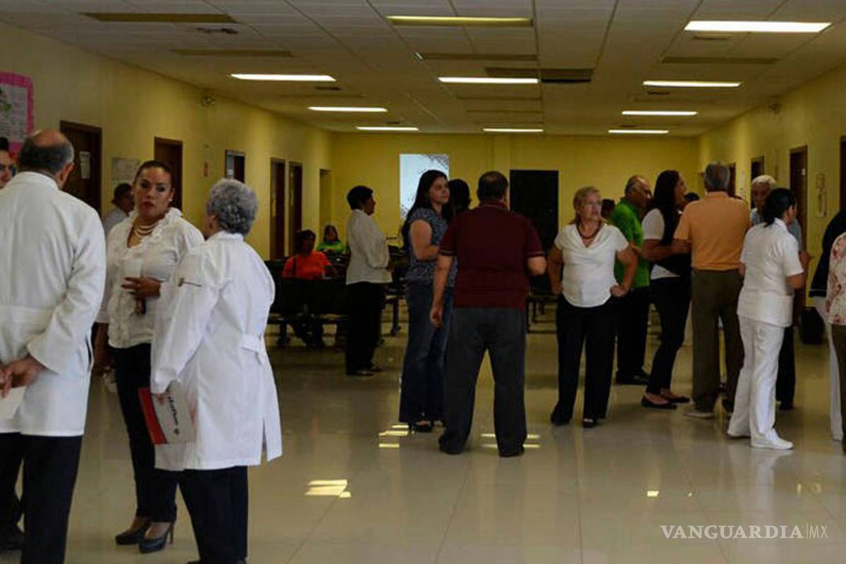 Falta de medicina y festejo paralizan hospitales en La Laguna