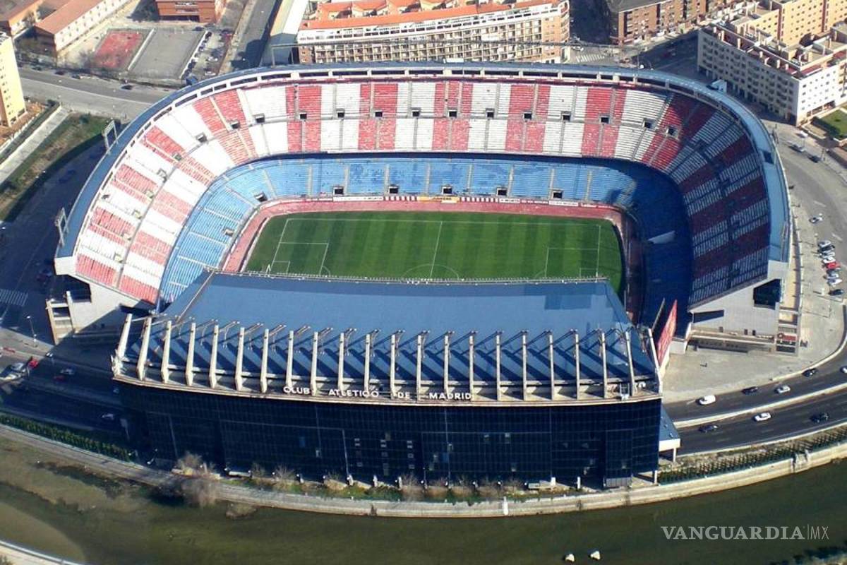 El estadio Vicente Calderón cumple cincuenta años