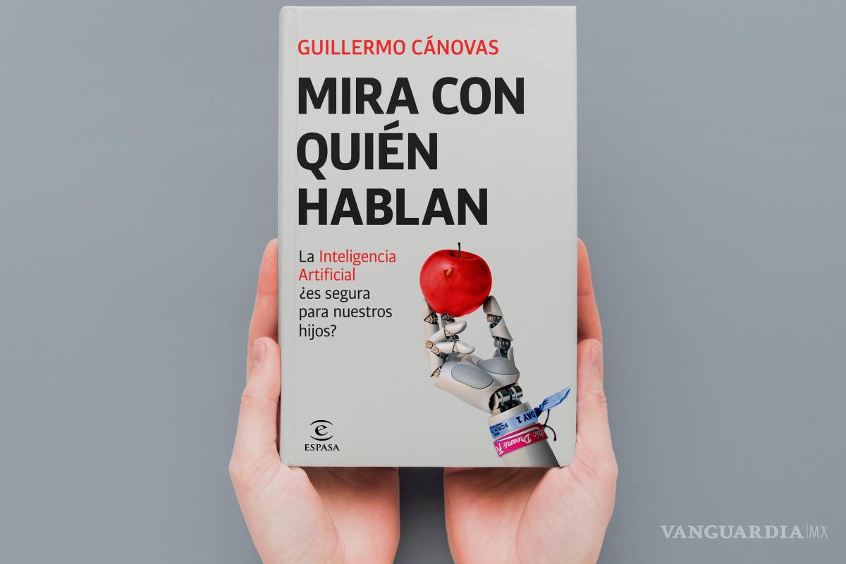 $!El libro ‘Mira con quién hablan’ explica cómo la inteligencia artificial influye en el desarrollo emocional, cognitivo y social de niños y adolescentes.