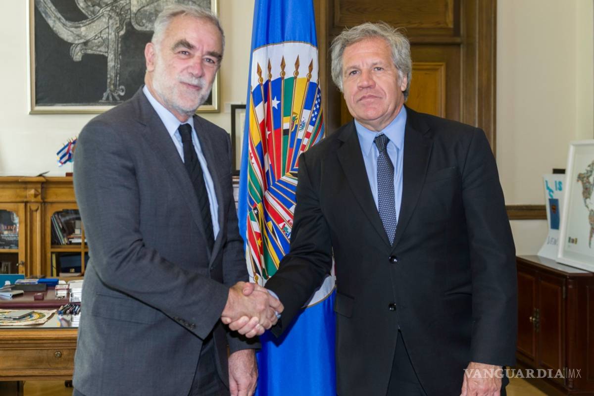 Almagro contrata a Luis Moreno Ocampo para analizar si lleva a Maduro a la CPI
