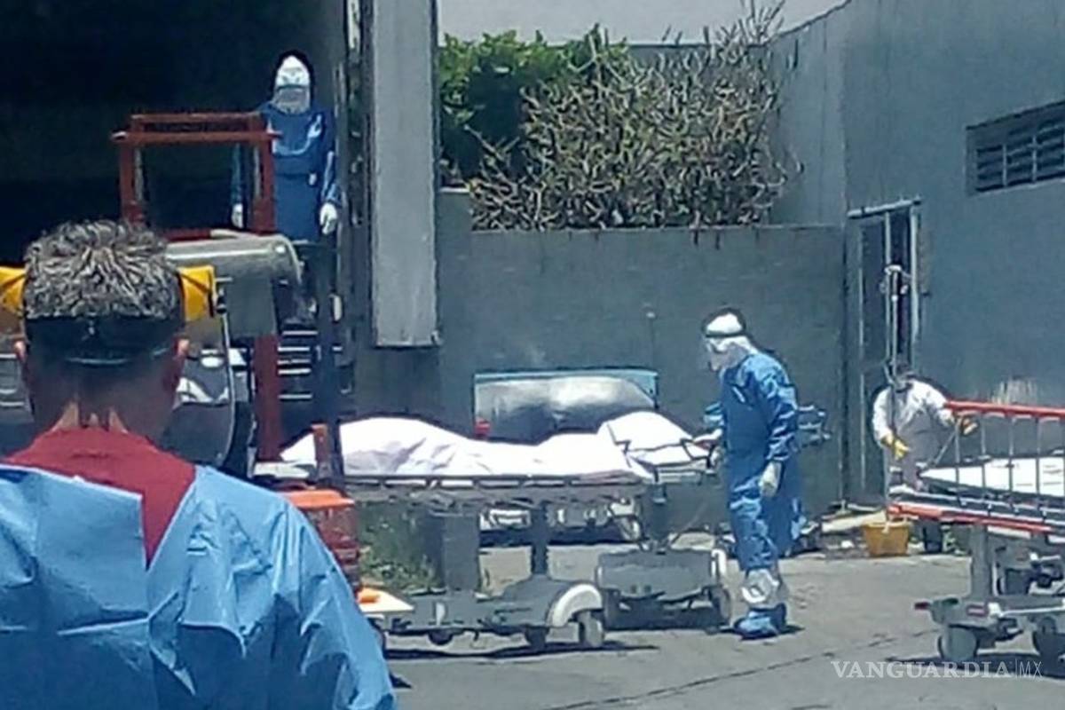 Guarda hospital del ISSSTE cadáveres en tráiler rentado en la CDMX