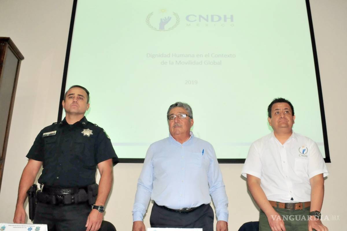 CNDH imparte taller de respeto a migrantes en Monclova