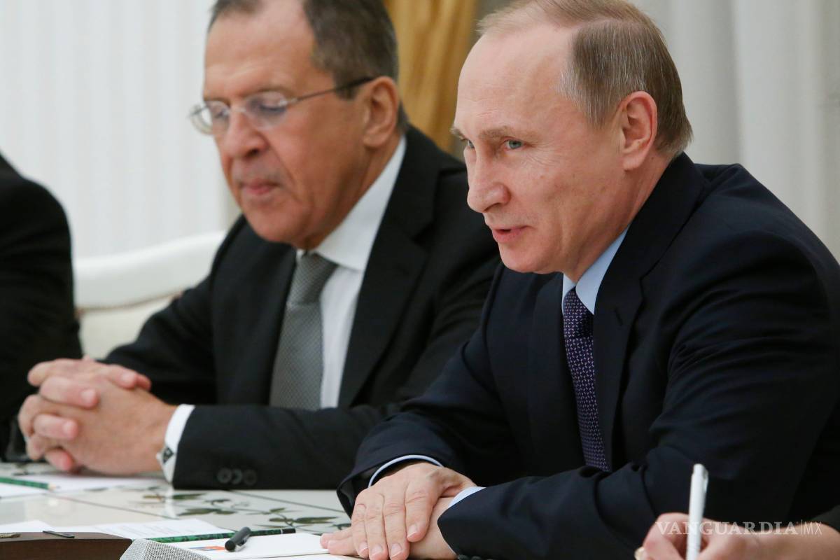 Putin suspende acuerdo de libre comercio con Ucrania