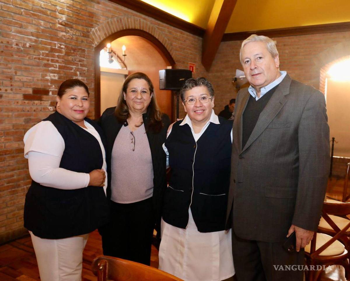 $!Personal de enfermería expresó su agradecimiento al alcalde Chema Fraustro por el respaldo a los trabajadores de la salud.