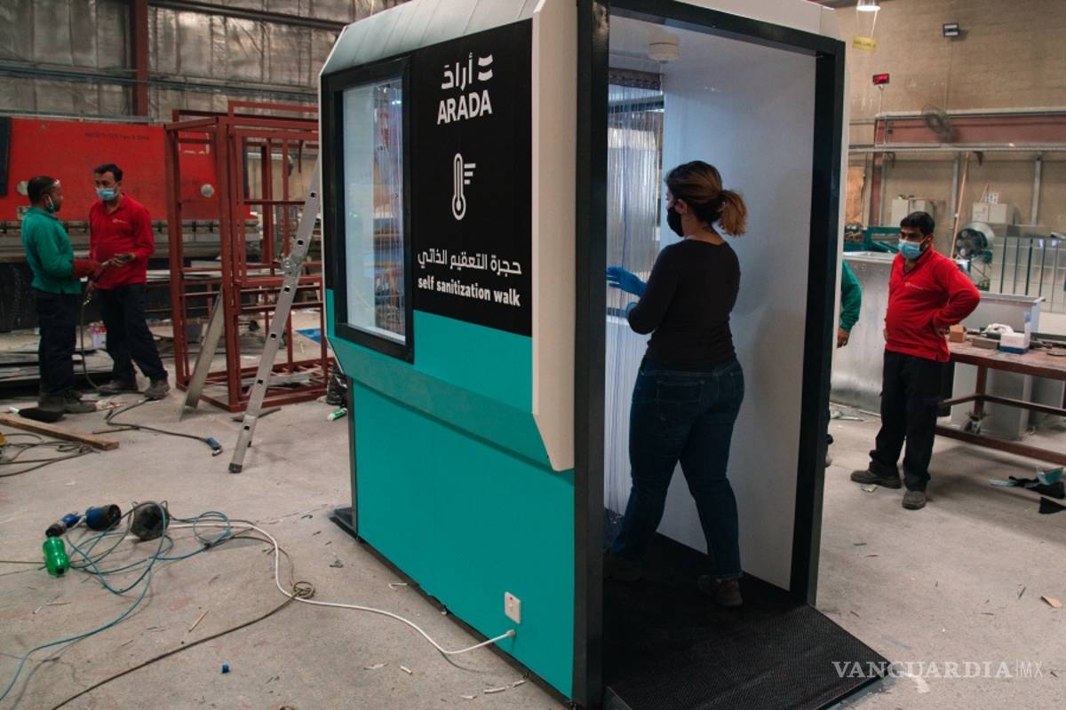 Fabrican modernos módulos desinfectantes para evitar la propagación del COVID-19 en Dubái