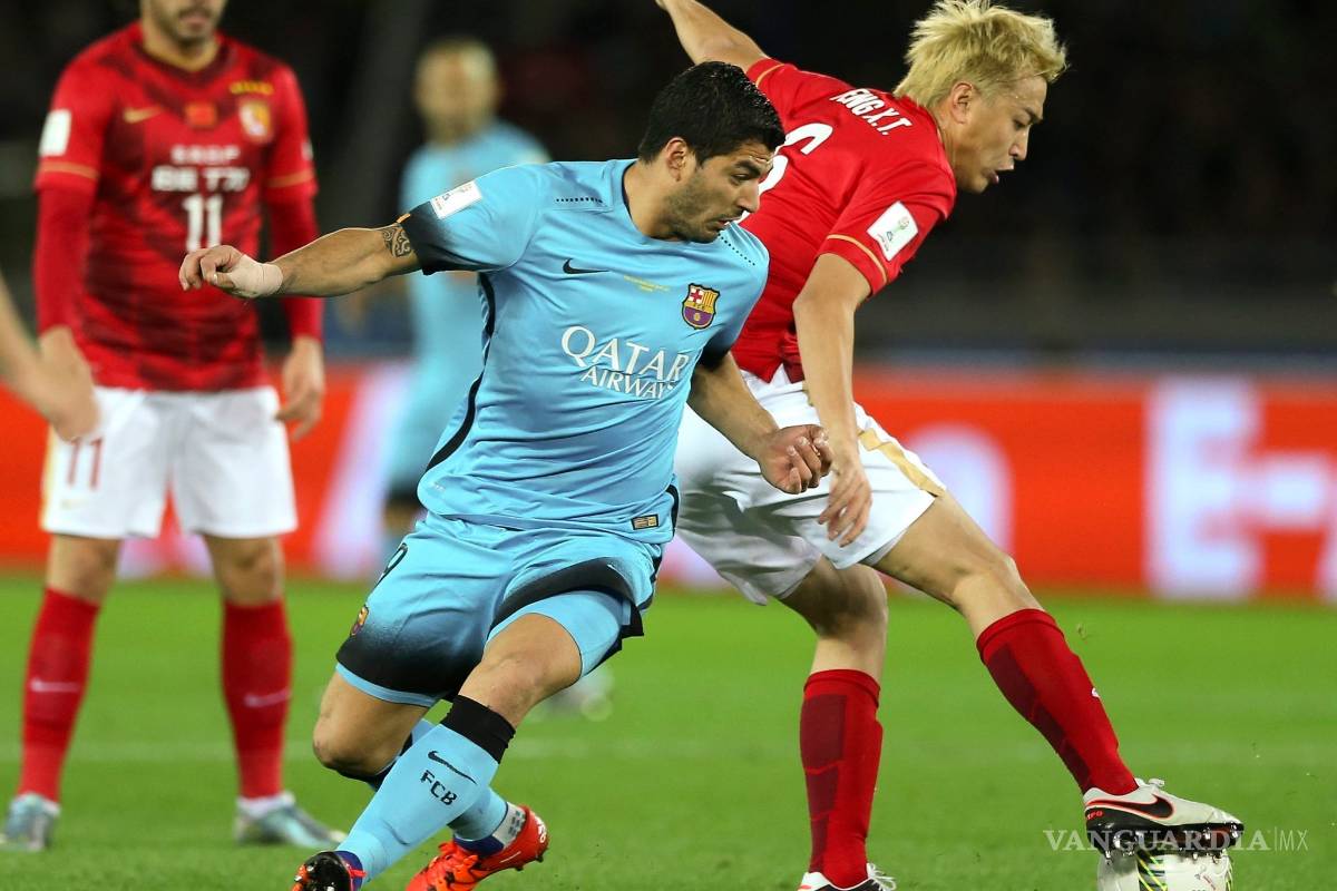 Con "hat-trick" de Suárez Barcelona avanza a la final del Mundial de Clubes