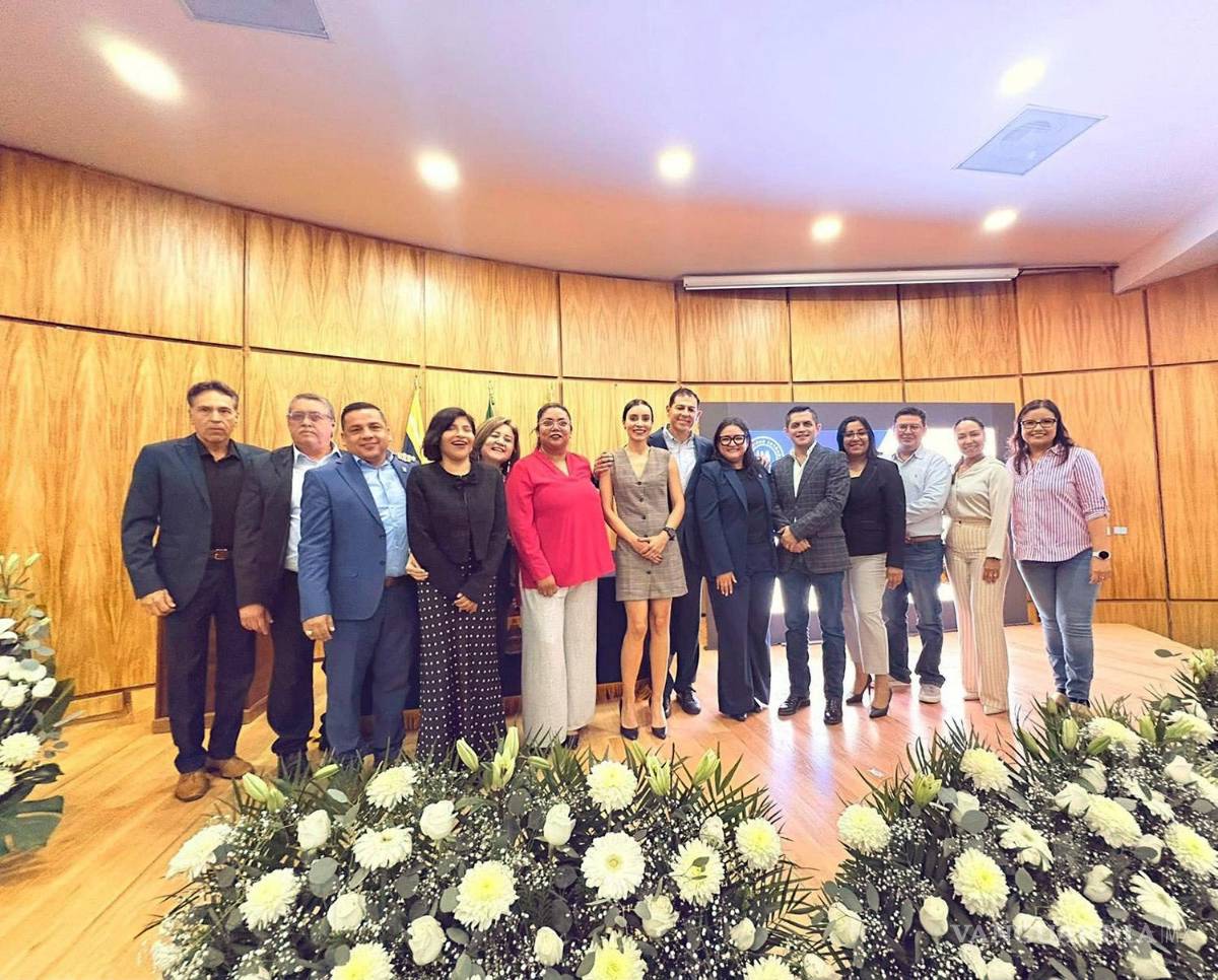 $!Autoridades universitarias y comunidad académica participaron en la presentación del informe de actividades de la dirección de la Escuela de Medicina Unidad Norte.