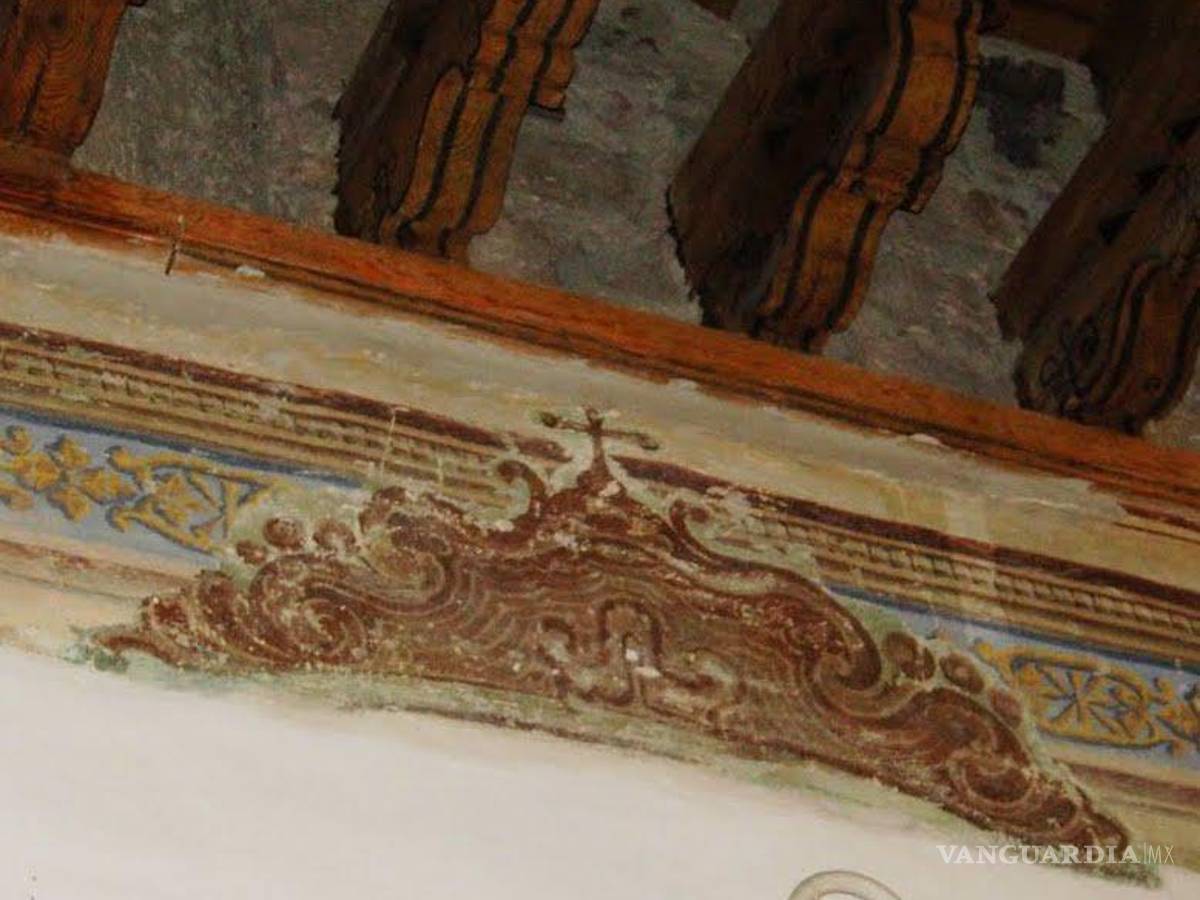 $!¿Y el INAH? Artista visual y tatuadora hace un ‘Ecce Homo’ y arruina histórica Capilla del Estado de México