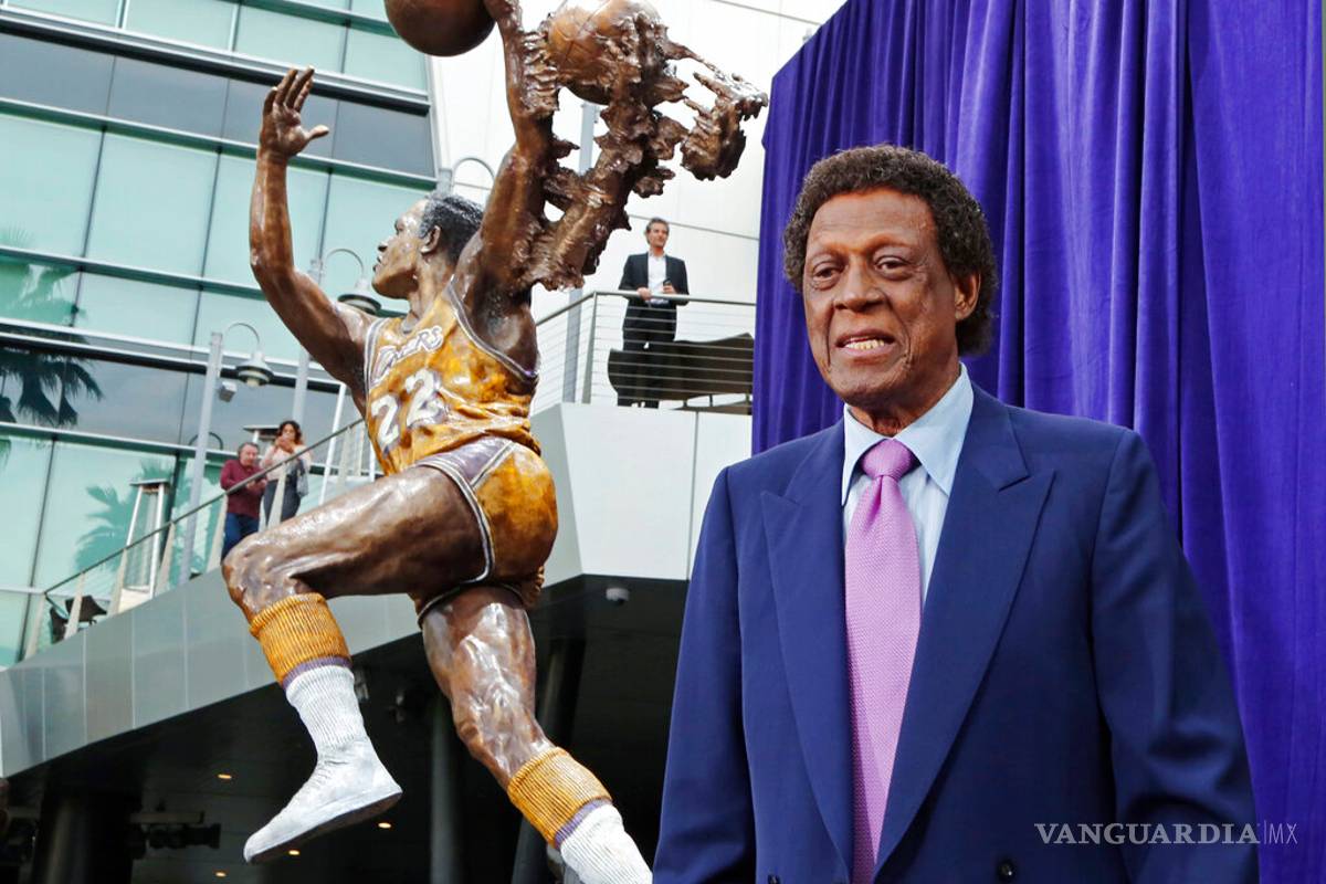 Muere Elgin Baylor, leyenda de los Lakers