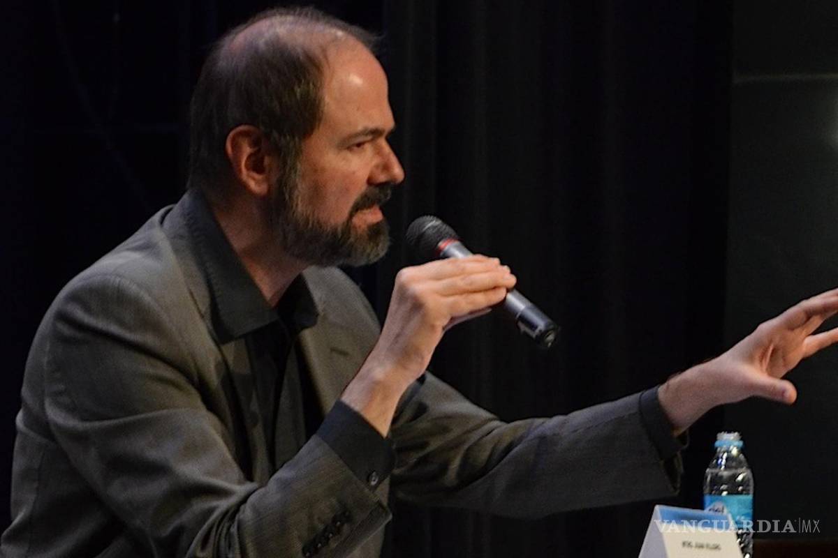 Juan Villoro participará en conversatorio con autores locales en Saltillo