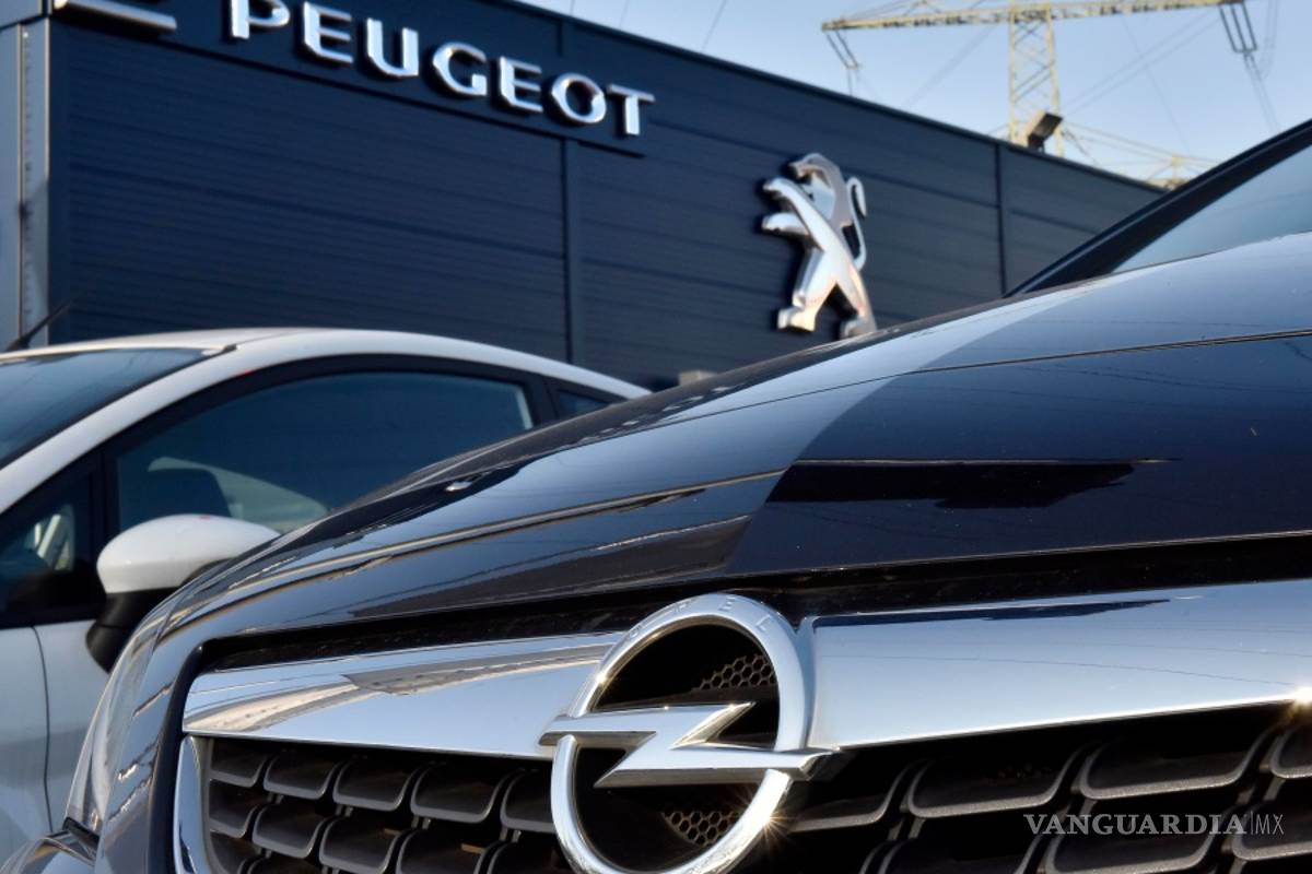 PSA Peugeot Citroën confirma interés por alemana Opel