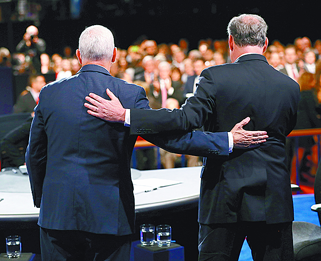 Resguardan su esquina Mike Pence y Tim Kaine; los candidatos a ‘vice’