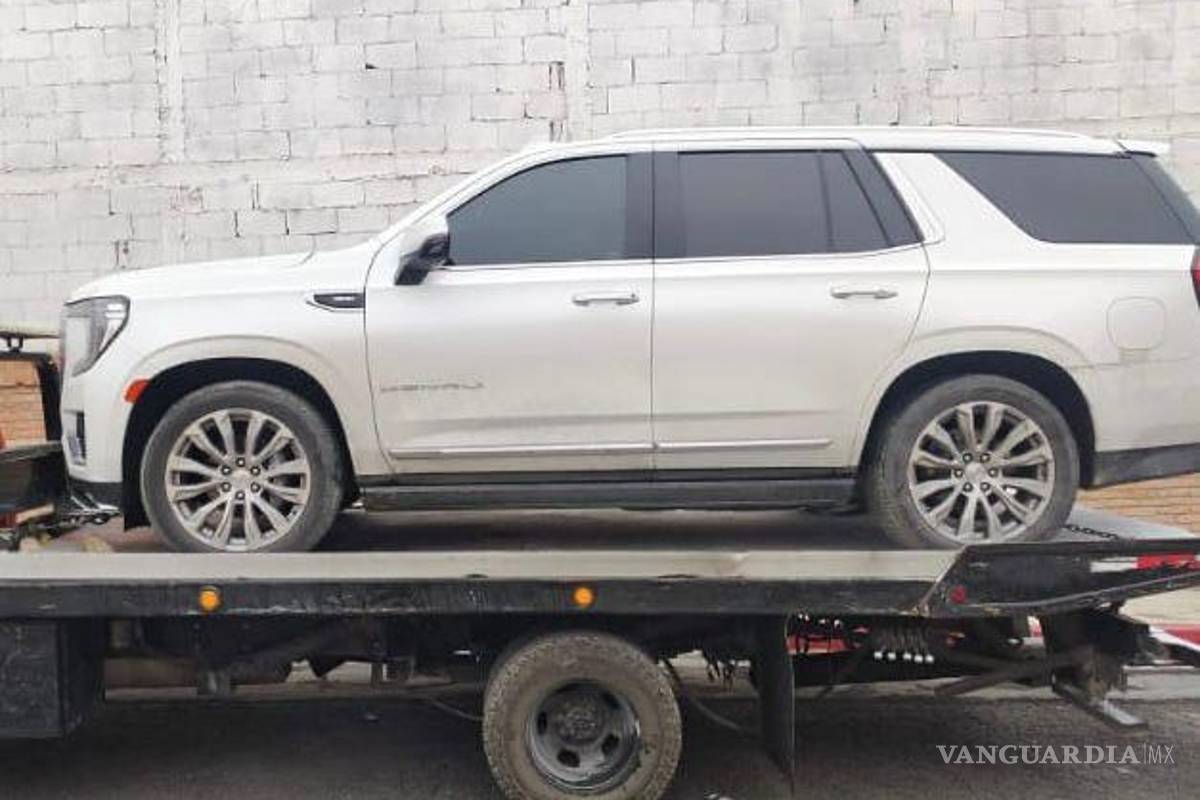 Detienen a tres regios por venta de vehículos robados con documentos falsos en Saltillo