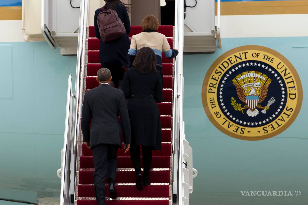 Sale Obama hacia Cuba