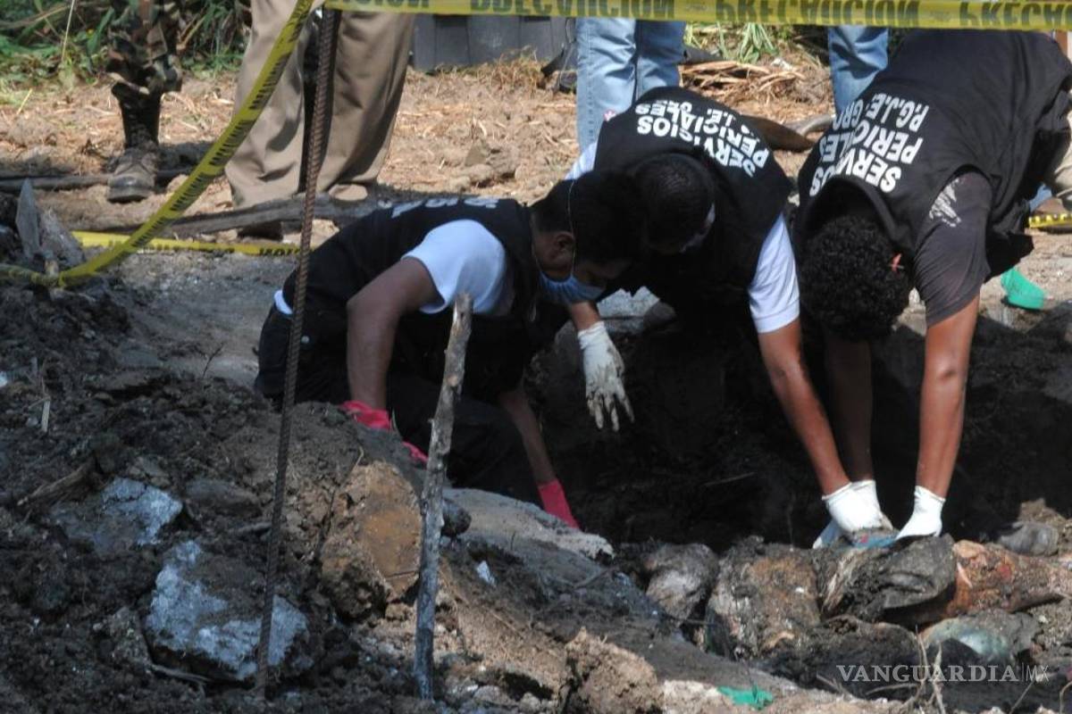 Ubica PGR 40 posibles fosas en Iguala y Cocula