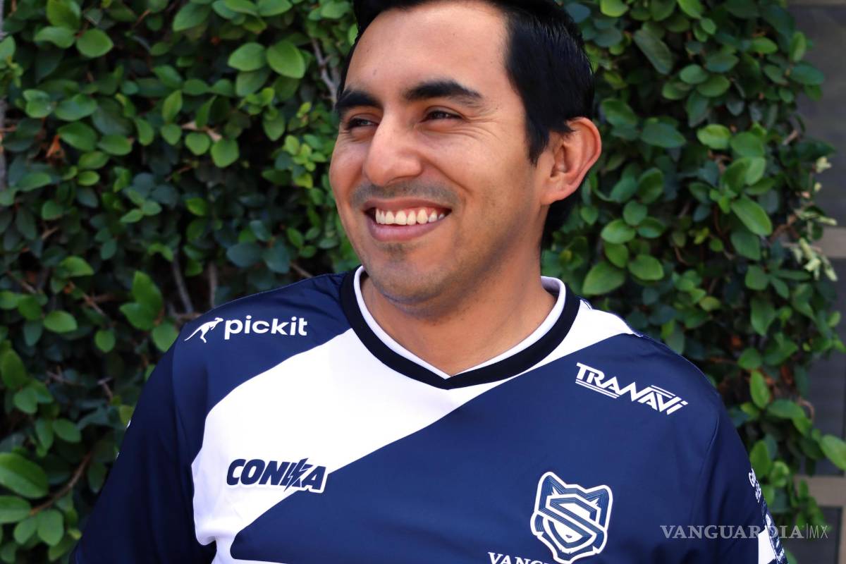 Vanguardia se pone la playera del Saltillo Soccer