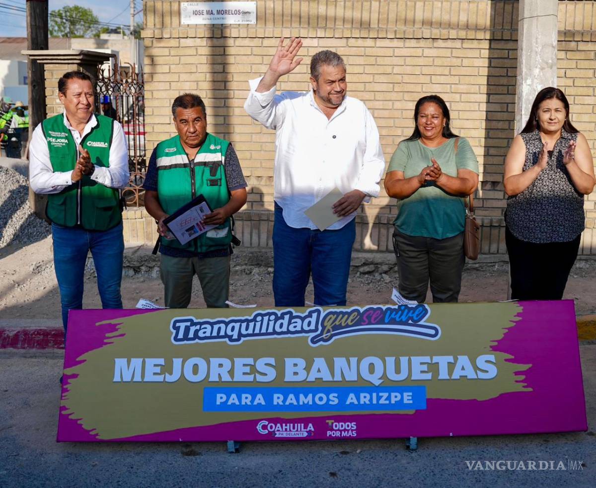 $!El proyecto prevé la construcción de más de 32 mil metros cuadrados de banquetas en el municipio, detalló el Alcalde.