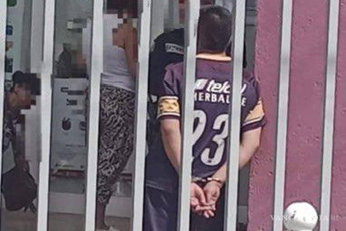 Detienen a profesor acusado de abusar de seis alumnas en el Edomex