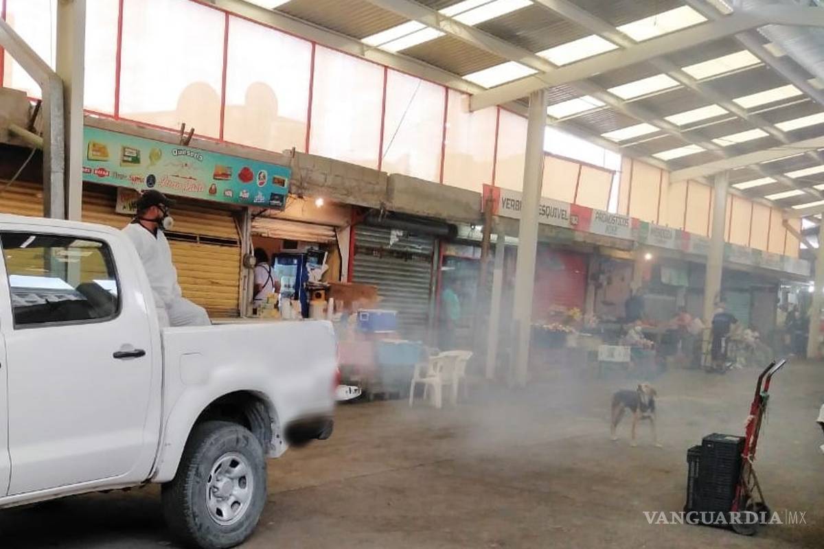 Salud Municipal de Torreón sanitiza espacios públicos en colonias