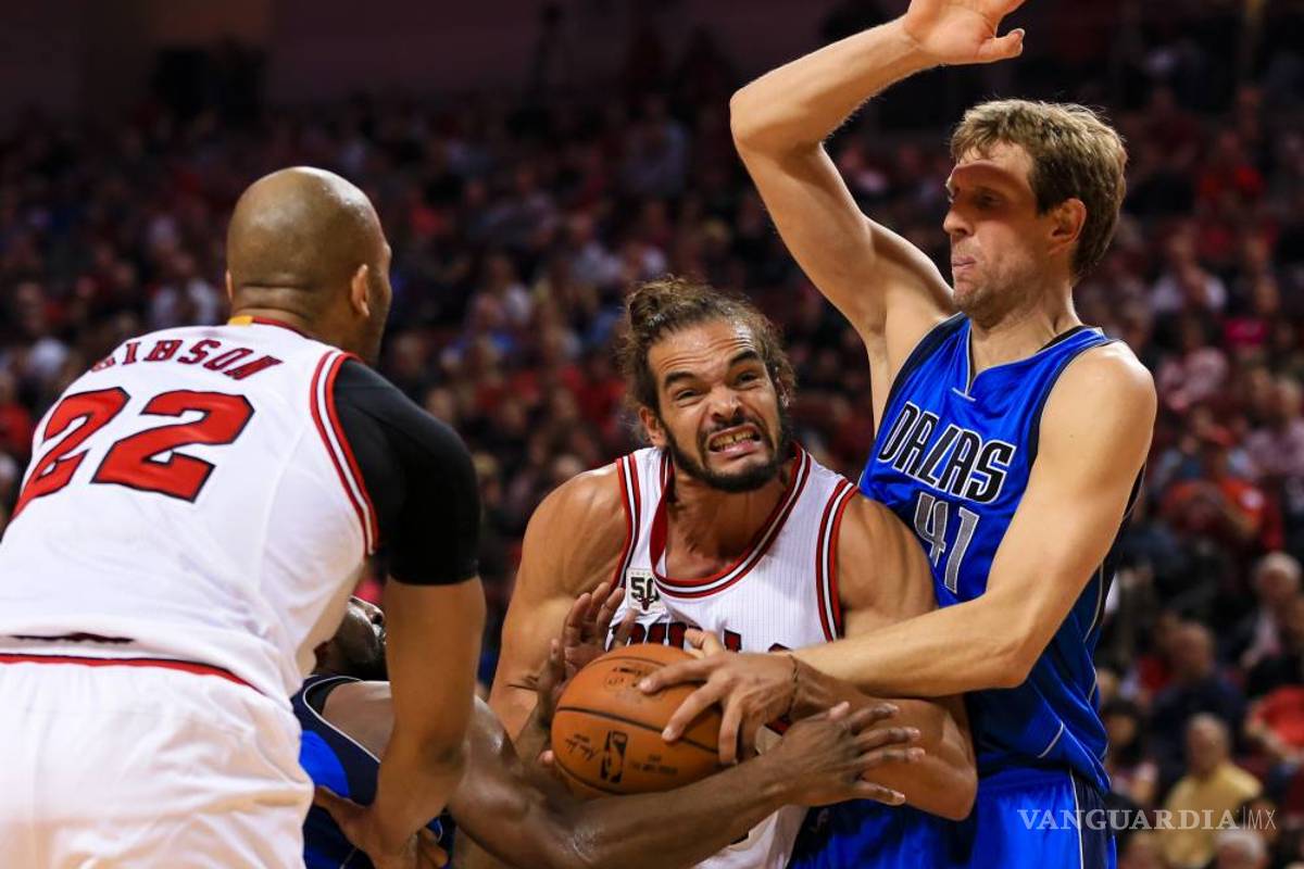 Nowitzki confía en que Dallas alcance los playoffs de la NBA