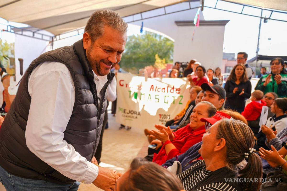 Vecinos agradecen apertura de nueva clínica popular en Ramos Arizpe