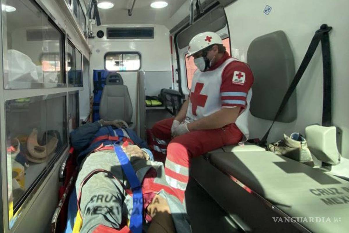 Rescatan a hombre de la tercera edad lesionado en Arroyo de Saltillo; llevaba 4 días atrapado