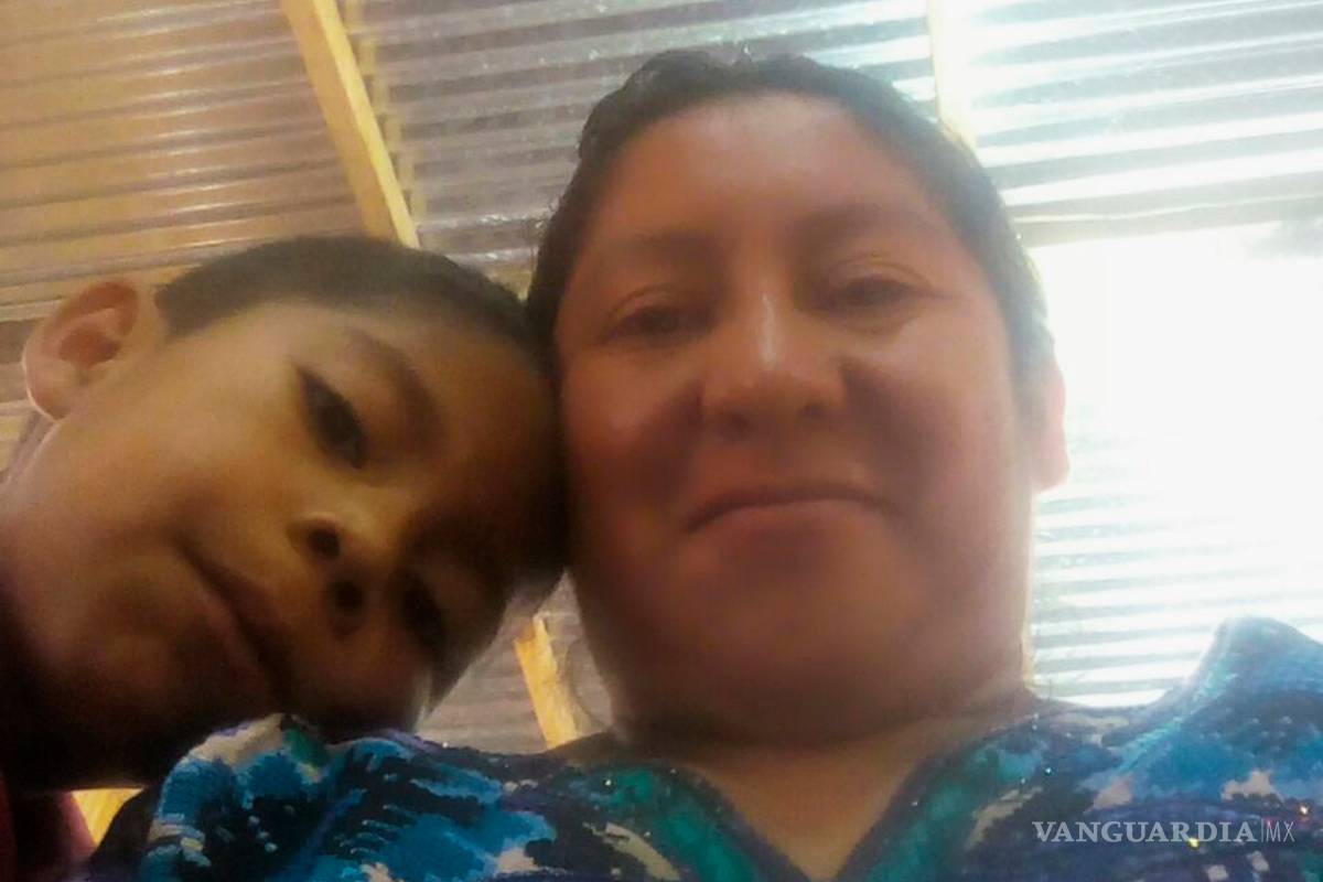 Demanda guatemalteca al Gobierno de Trump por quitarle a su hijo