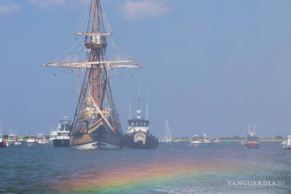 Tras una restauración de tres años réplica del Mayflower regresa al puerto de Plymouth