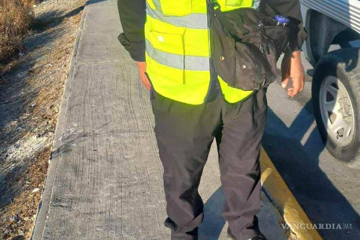 Saltillo: descuidado conductor atropella a oficial de tránsito en el bulevar Nazario Ortiz Garza