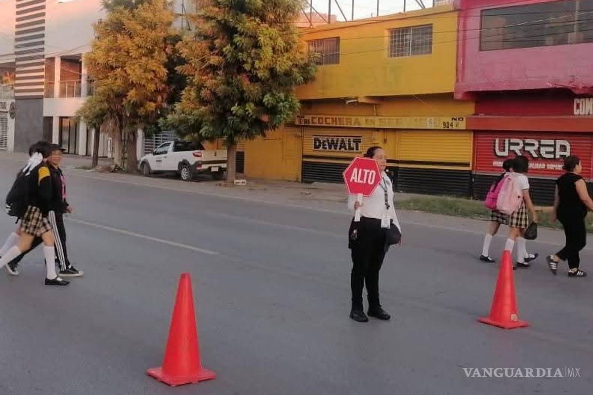 Tránsito de Torreón intensifica vigilancia en horas pico, refuerzan seguridad en zonas escolares