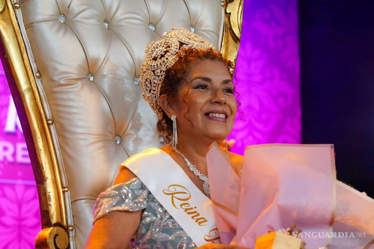 $!María Eugenia Herrera como Reina de las Personas Mayores, de Ramos Arizpe.