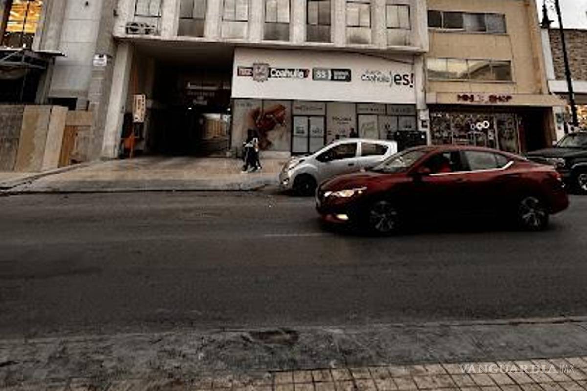 Confirma necropsia tromboembolia pulmonar en trabajador de hotel en Saltillo; investigación podría cambiar