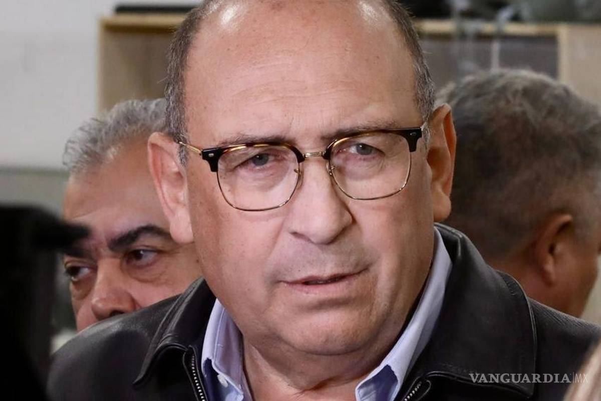 $!El coordinador parlamentario priista advirtió que debilitar a los órganos electorales pone en riesgo la democracia y la equidad en las elecciones.