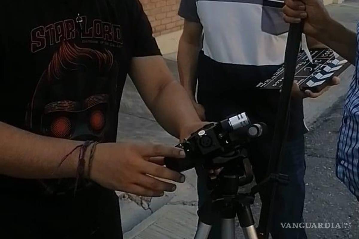 $!Fernando Recio, cineasta saltillense, compartirá con los alumnos su experiencia en cortometrajes, documentales y videoclips.