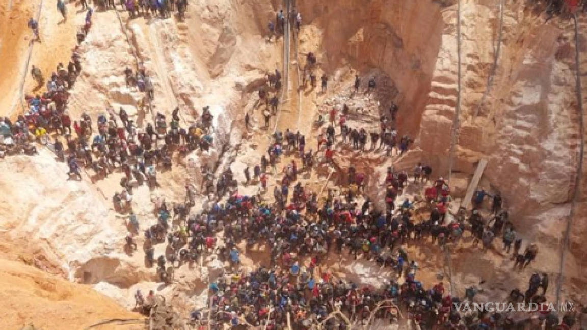 Resultaron 30 muertos y más de 100 obreros atrapados por derrumbe de mina en Venezuela (videos)