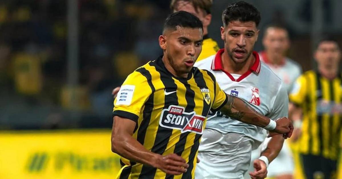 Orbelin Pineda es titular en triunfo del AEK de Atenas sobre el Panserraikos