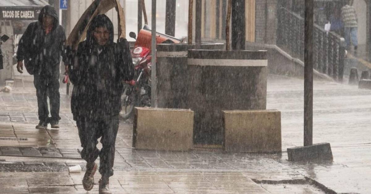 Prepárese... Frente Frío 1 y Huracán Lorena azotarán a México con fuertes lluvias y granizadas
