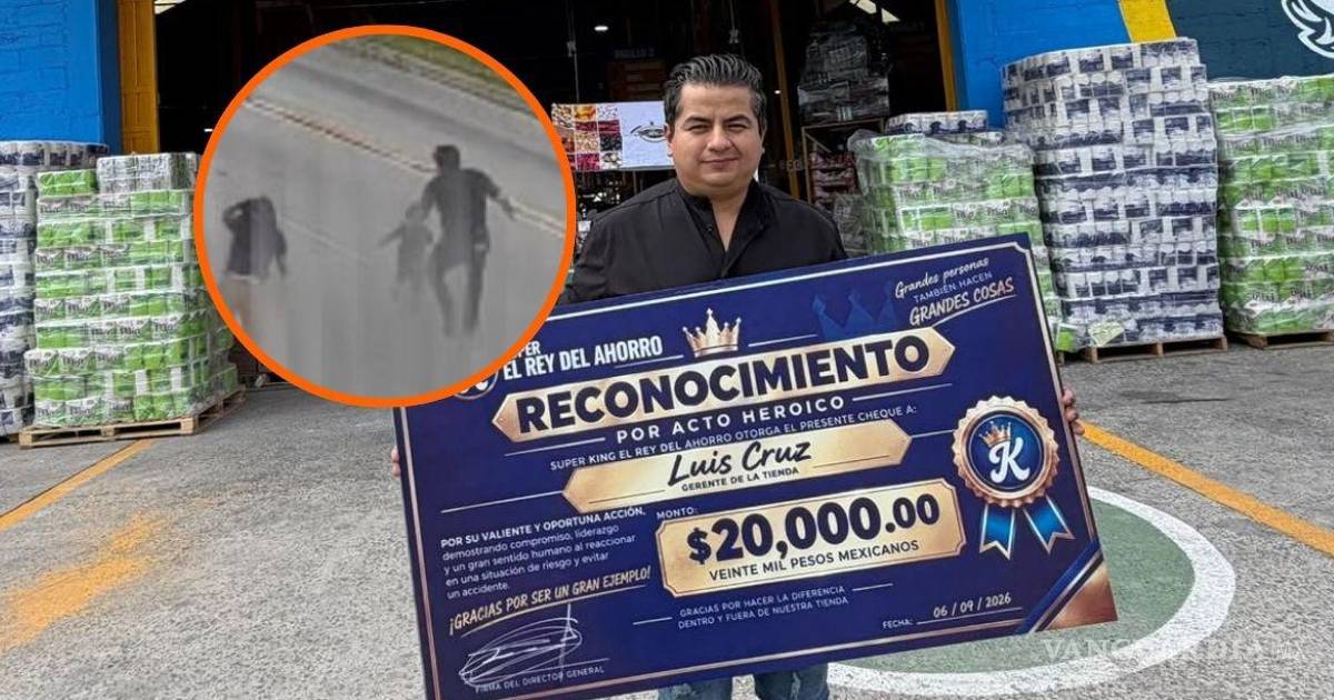 Trabajador salva a niña de 4 años de ser atropellada en Puebla y recibe 20 mil pesos de recompensa